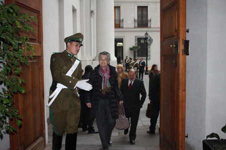 Piga arriving to “La Moneda”